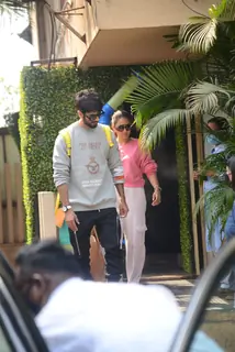 Shahid Kapoor snapped at Juhu
