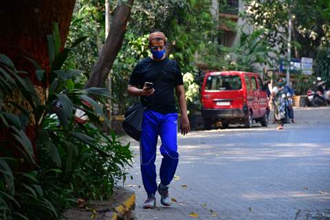 Sharman Joshi spotted at Pali Hill, Bandra