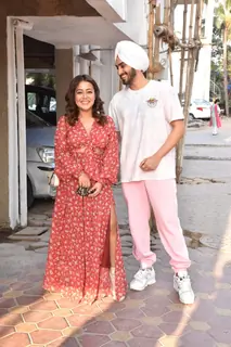 Neha Kakkar with husband Rohanpreet Singh snapped in Juhu...