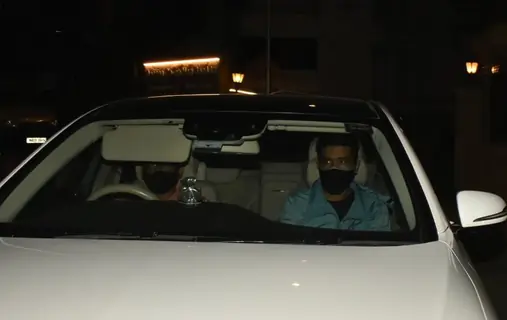 Manish Malhotra snapped at Bandra