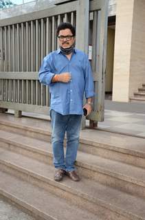 Ashoke Pandit snapped at NM college, Mumbai!
