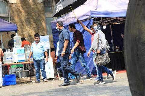 John Abraham and Disha Patani spotted at shoot location!