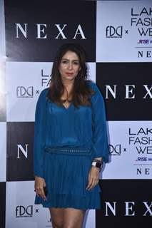 Ananya’s mother Bhavana Pandey at Lakme Fashion Week 2021!