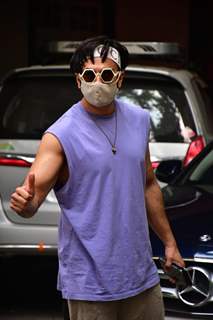 Ranveer Singh snapped at dubbing studio!