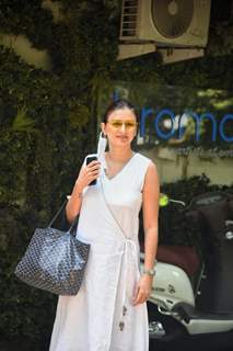 Gauri Tejwani snapped at Kromakay salon