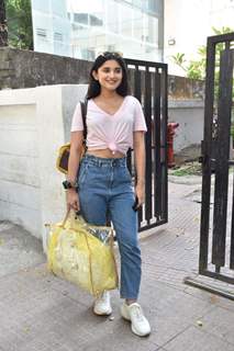 Kanika Mann snapped at a shoot in Andheri! 