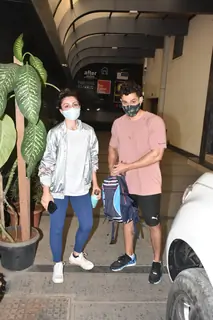 Soha Ali Khan and Kunal Khemu spotted at gym in Khar