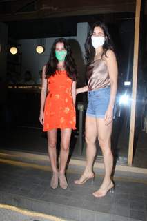 Katrina Kaif steps out for dinner with Isabelle Kaif in Bandra