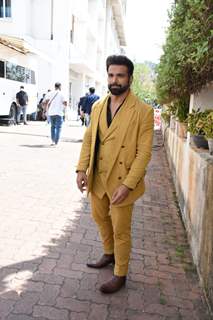 Ritwik Dhanjani snapped at a shoot in Filmcity