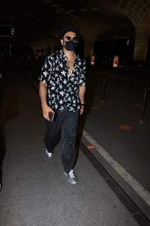 Ranveer Singh snapped at airport!