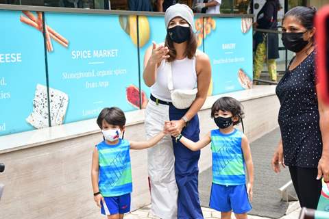 Sunny Leone spotted with kids at Food hall...