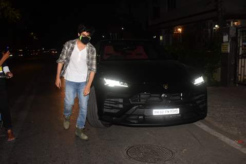 Kartik Aaryan can't stop admiring his new Lamborghini; gets snapped in Bandra