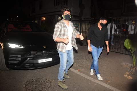 Kartik Aaryan can't stop admiring his new Lamborghini; gets snapped in Bandra