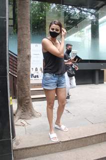 Daisy Shah snapped at a cafe in Khar