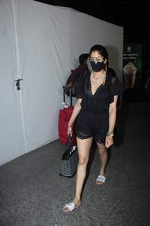 Janhvi Kapoor snapped at airport returning from the Maldives