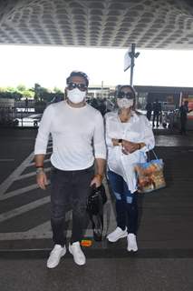 Govinda and his wife Sunita Ahuja spotted at airport as they leave for Kolkata!