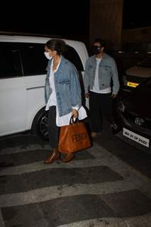 Ranveer Singh and Deepika Padukone leave for Bangalore as Janta curfew takes effect in Mumbai