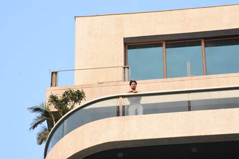 Tiger Shroff snapped flexing muscles in his balcony