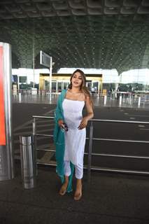 Bigg Boss 14 fame Nikki Tamboli snapped at airport