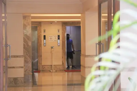 Emraan Hashmi snapped at Bandra