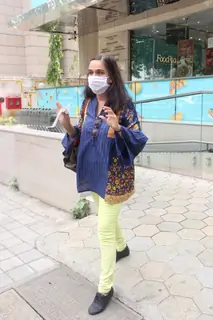 Shivangi Kolhapure snapped at foodhall Santacruz