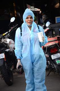 Rakhi Sawant snapped wearing PPE kit at Lokhandwala