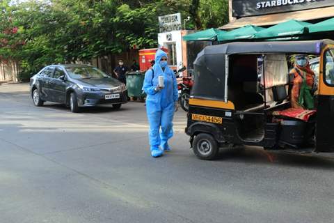 Rakhi Sawant snapped wearing PPE kit at Lokhandwala