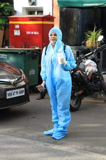 Rakhi Sawant snapped wearing PPE kit at Lokhandwala