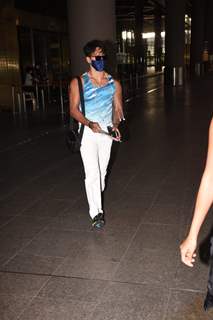 Tiger Shroff spotted at Mumbai airport, returning from Maldives vacation