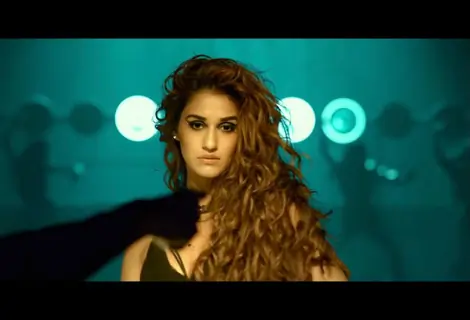 Disha Patani stuns everyone with her killer dance moves and sizzling looks