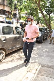 Ajay Devgn spotted at a clinic in Juhu