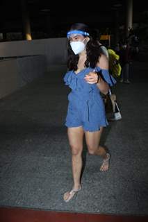 Sara Ali Khan spotted at Mumbai airport