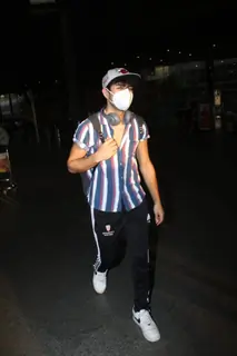 Ibrahim Ali Khan spotted at Mumbai airport