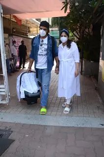 Mohit Malik and Addite Malik spotted with newborn baby in Santacruz