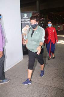 Zoya Akhtar spotted at Mumbai airport