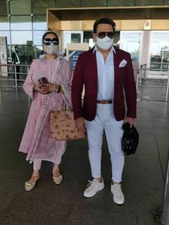 Govinda departs for Kolkata with his wife Sunita Ahuja 