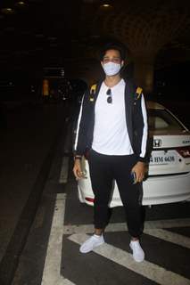 Sourabh Raaj Jain snapped at Mumbai airport