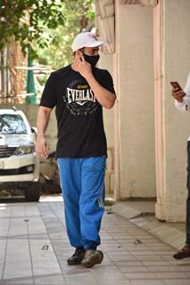 Sunny Singh spotted in Juhu, Mumabi