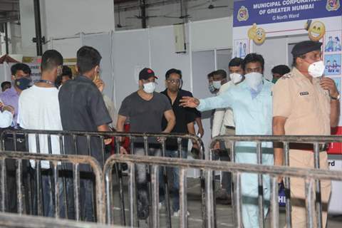 Salman Khan spotted at vaccination center in Dadar, Mumbai