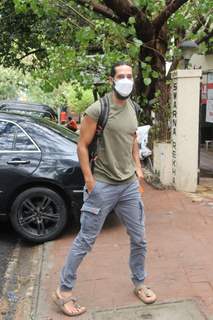 Dino Morea spotted in Bandra 