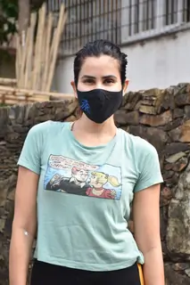 Sonnalli Seygall snapped in Versova, Mumbai