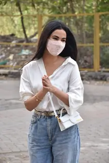 Sonal Chauhan snapped in Versova, Mumbai