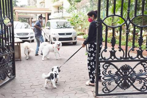 Khushi Kapoor snapped with her pet in Lokhandwala, Andheri