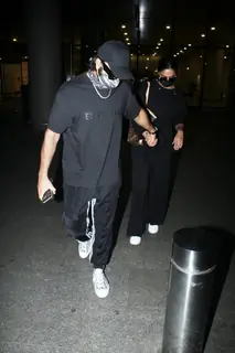 Deepika Padukone and Ranveer Singh spotted returning to Mumbai from Bengaluru