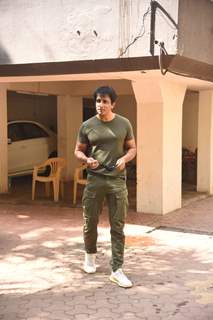 Sonu Sood snapped outside his residence, Andheri