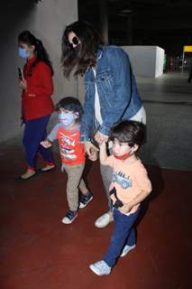 Sunny Leone and her family spotted arriving at Mumbai airport