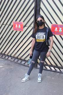 Krystle D'Souza spotted outside Mehboob studio in Bandra