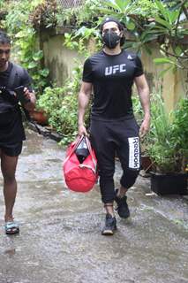 Varun Dhawan snapped at a gym in Bandra