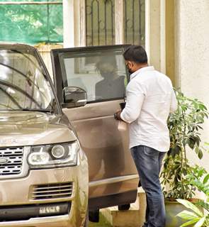 Alia Bhatt snapped at dubbing studio in Juhu