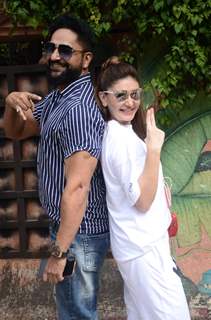 Shefali Jariwala snapped with her husband in Versova